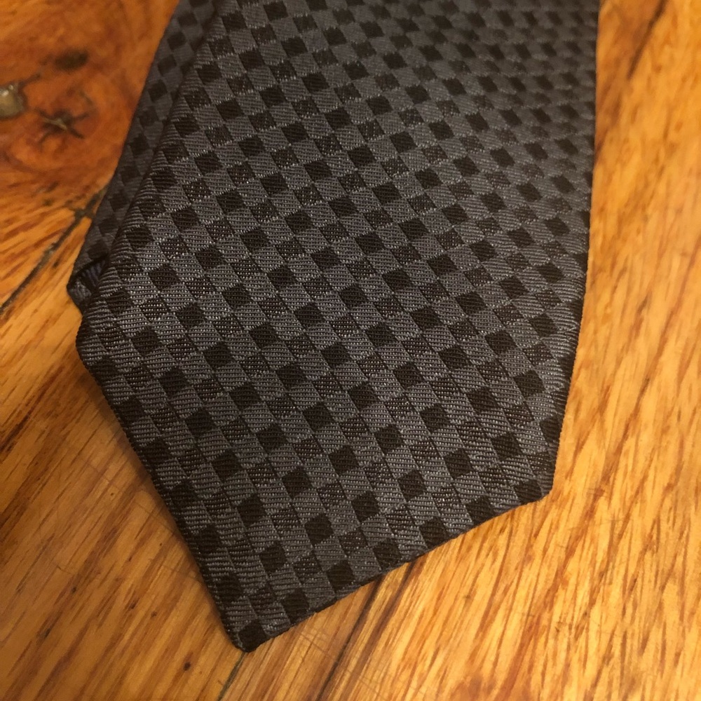 TED BAKER LONDON SILK TIE